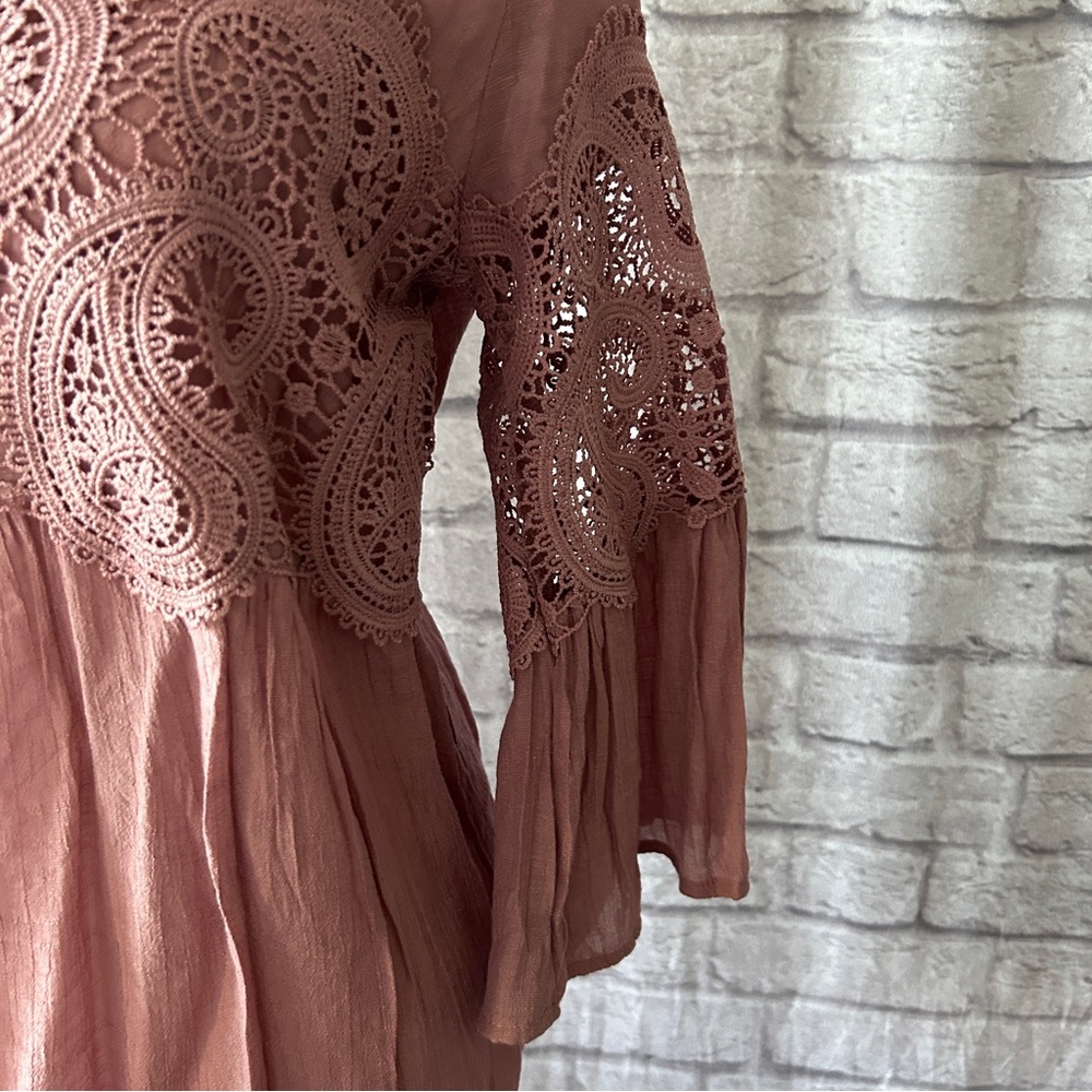 Frye Scoop Neck Crochet-Paneled Top Dusty Rose NWOT - Picture 3 of 5